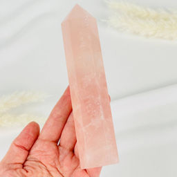 Кристалл из Розового кварца