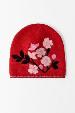 CONTRAST FLORAL BEANIE