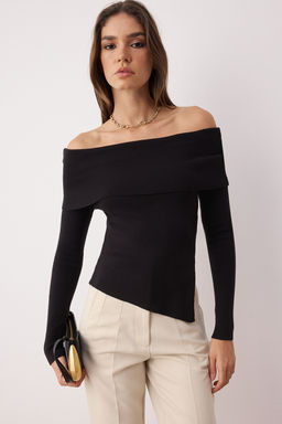 Siyah Premium Iplik/Ozel Iplik Carmen Yaka Triko Kazak TWOAW26KZ00064