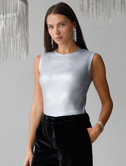 Топ с закрытым декольте из хлопка с эластаном в рубчик с матовым покрытием металлик