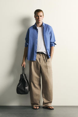 PANTAL?N RELAXED FIT PLIEGUES / Beige
