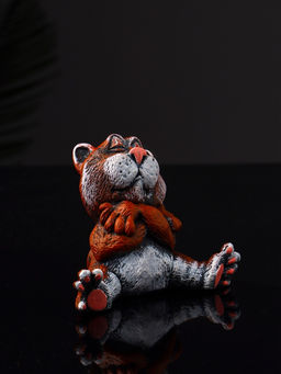 Фигурка полистоун «Кот эгоист», 7.1×8.7×5 см