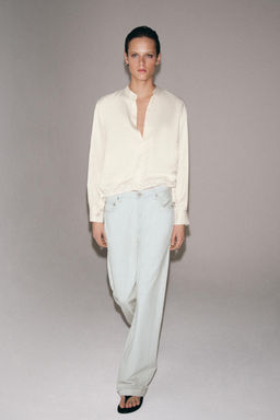CAMISA SATINADA BOLSILLOS DE PLASTR?N ZW COLLECTION / Crudo - Zara фото 4