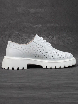 03-HY8-2D WHITE Полуботинки женские (натуральная кожа)