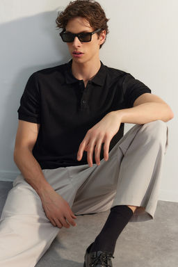 TRENDYOL MAN Beyaz Regular/Normal Kesim K?sa Kol Dokulu Dugmeli Polo Yaka T-shirt TMNSS23PO00018