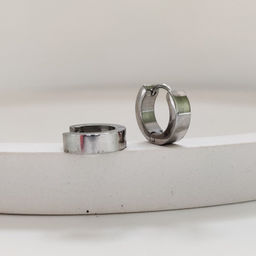 Серьги из стали