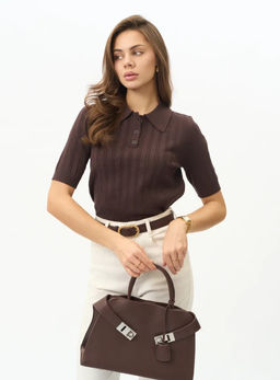 K13358 Джемпер-поло (вязаный трикотаж) КОРИЧНЕВЫЙ