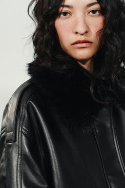 JACKET WITH DETACHABLE FAUX FUR COLLAR - Zara фото 5