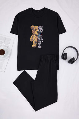 Siyah Regular Kesim Pamuklu K?sa Kollu Ust Robot Bask?l? Cep Detayl? Pijama Tak?m? TMNSS26PT00005