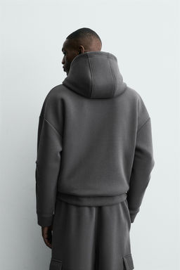 NEOPRENE-EFFECT PLEATED HOODIE - Zara фото 3
