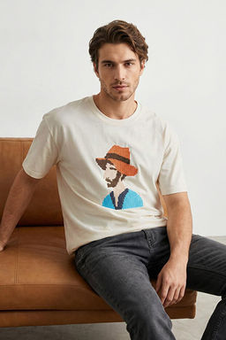 Ekru Oversize/Geni_ Kesim Nak__l_ Kal_n %100 Pamuk T-Shirt TMNSS25TS00011