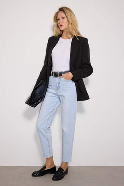 TRENDYOLMILLA Ac?k Mavi More Sustainable Yuksek Bel Slim Mom Jeans TWOSS23JE00094  фото 13