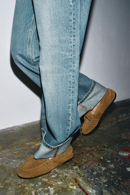 SPLIT SUEDE LOAFERS WITH FAUX SHEARLING - Zara фото 3