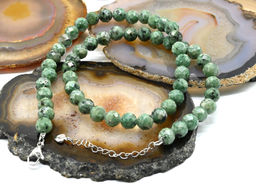 Бусы из камня кальцита граненые 8мм цв.цоизит, 48см