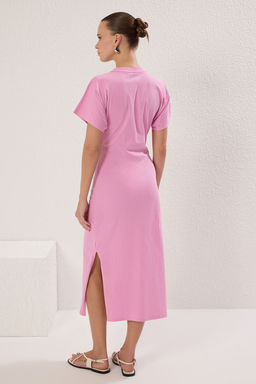 Ac?k Pembe %100 Pamuk Bele Oturan Y?rtmac ve Baglama Detayl? Midi Orme Kalem Elbise TWOSS21EL0404