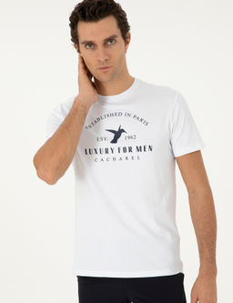 Белая стройная мата