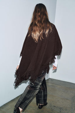 FRINGED KNIT CAPE - Zara фото 5