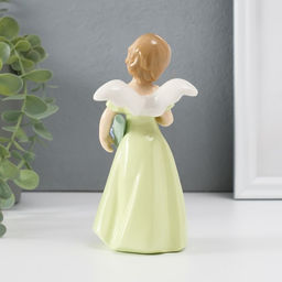 Фигурка керамика Девочка ангел с букетом, 14?6.5?6 см