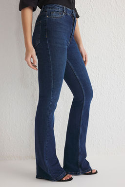 TRENDYOLMILLA Siyah Yuksek Bel Flare Jeans TWOSS25JE00110 фото 14