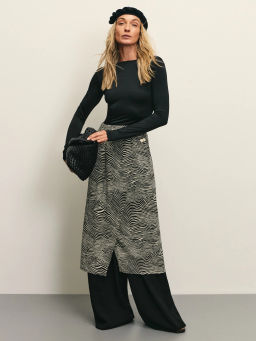 Юбка на запах с декоративными бусинами / Zarina