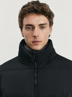 Куртка с потайным капюшоном / Zarina