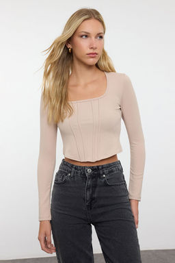 Bej Kare Yaka Fitted/Vucuda Oturan Karyoka Dikisli Orme Bluz TWOAW25BZ00237 - Trendyolmilla фото 2