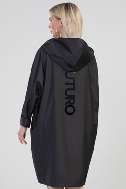 Плащ черный