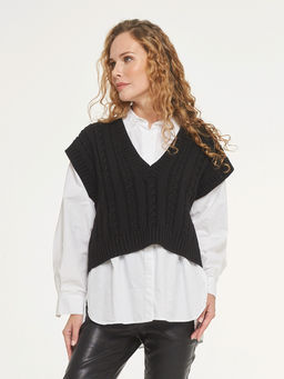 Жилет женский 5222-1701. 9500 черный