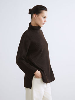 Bal?k?? Yaka Kad?n Triko Kazak