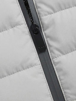 Куртка мужская гибридная стёганая с капюшоном с графеновой подкладкой бежевого цвета 9627_1B