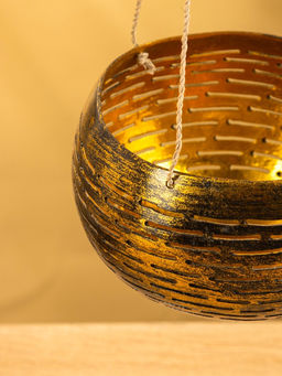 Подсвечник подвесной из кокоса, 14×14×10 см, чёрно-золотой