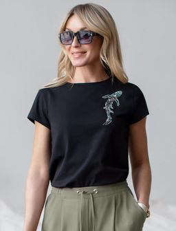 Нарядная футболка с принтом пайетками