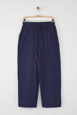 Trendyolmilla Lacivert Mat Dokulu Beli Lastikli Pantolon TWOSS25PL00120 фото 6