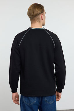 TRENDYOL MAN Bej Regular/Normal Kesim Dikis ve Yaka Triko Bant Detayl? Bask?l? Sweatshirt TMNAW25SW00166 - Trendyolmilla фото 5