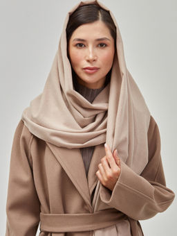 В составе шерсть ! теплый двусторонний палантин