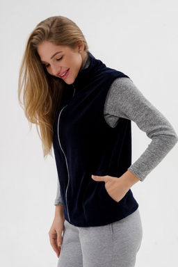 Жилет женский из велюра синий - Амадэль фото 24