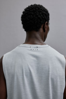 Camiseta de deporte con DryMove Regular Fit - H&m фото 12