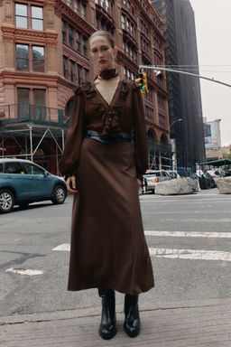 MIDI DRESS WITH CONTRASTING BELT