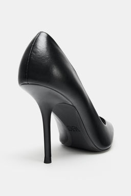 HIGH-HEEL SHOES