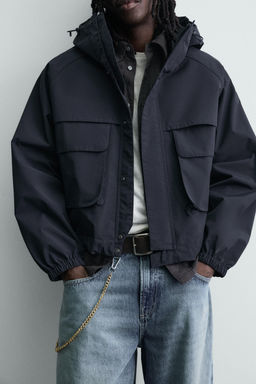 CAZADORA CROPPED FIT WATER REPELLENT / Marino