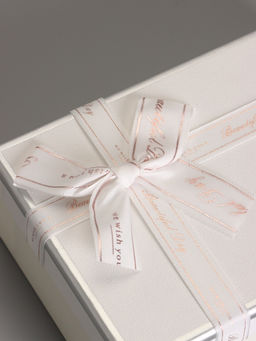 Набор подарочных коробок 3 в 1 прямоугольные с бантом, белый, 23×16×9.5; 21×14×8; 19×12×6.5 см