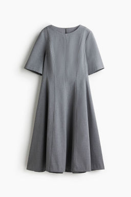 Vestido con vuelo