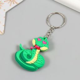 Цена за 2 шт. Брелок резина "Змейка с сердечками в глазах" 5х4 см