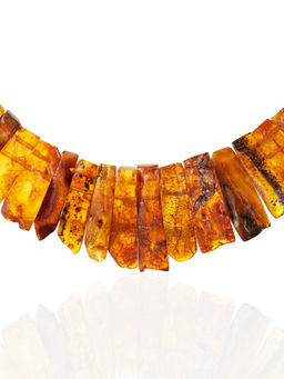 Колье из натурального цельного янтаря коньячного оттенка Помпеи
