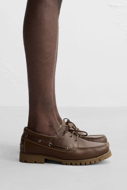 LEATHER DECK SHOES