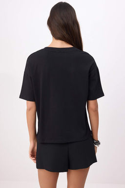 Beyaz Oversize/Genis Kal?p K?sa Kollu Aksesuar Detayl? Uzun %100 Pamuk Orme T-shirt TWOSS26TS00238 - Trendyolmilla фото 8