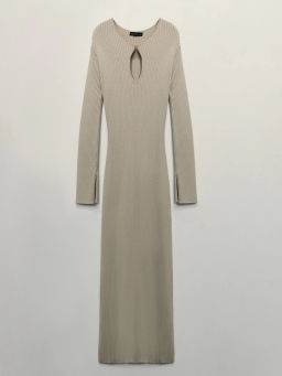 Вязаное платье облегающего кроя / Zarina  фото 6