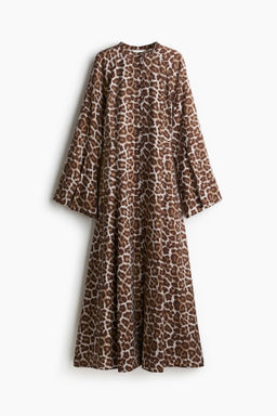 Vestido con mangas trompeta