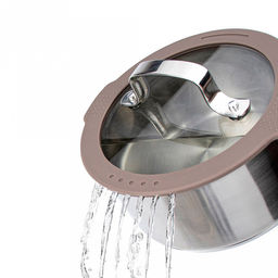 Кастрюля из нержавеющей стали Experience 5,1л, д24см, h12,3см, s0,6мм, дно д22,3см, s4мм, стеклянная крышка с широким силиконовым ободом и сливом, пароотовод, капсулированное дно, полировка внешняя - матовая, внутренняя - матовая, ручки из нержавею - Домашняя мода фото 3