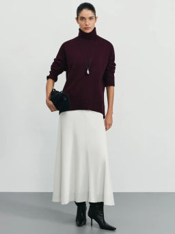 Джемпер из вискозы с воротником-стойкой / Zarina